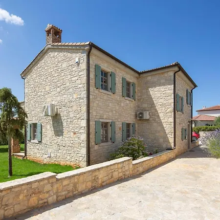 Villa Rustic Ruta With A Pool In Istria *